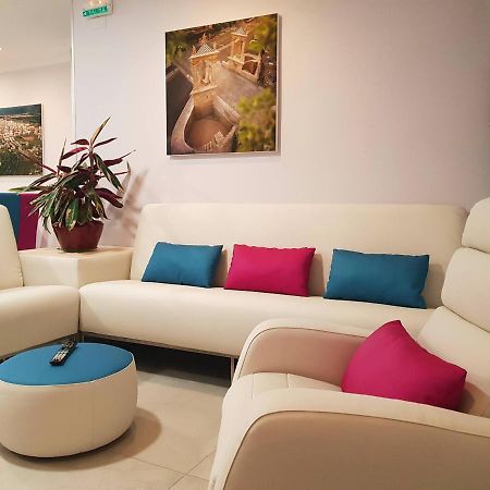Hotel Avenida Plaza Alzira Eksteriør bilde