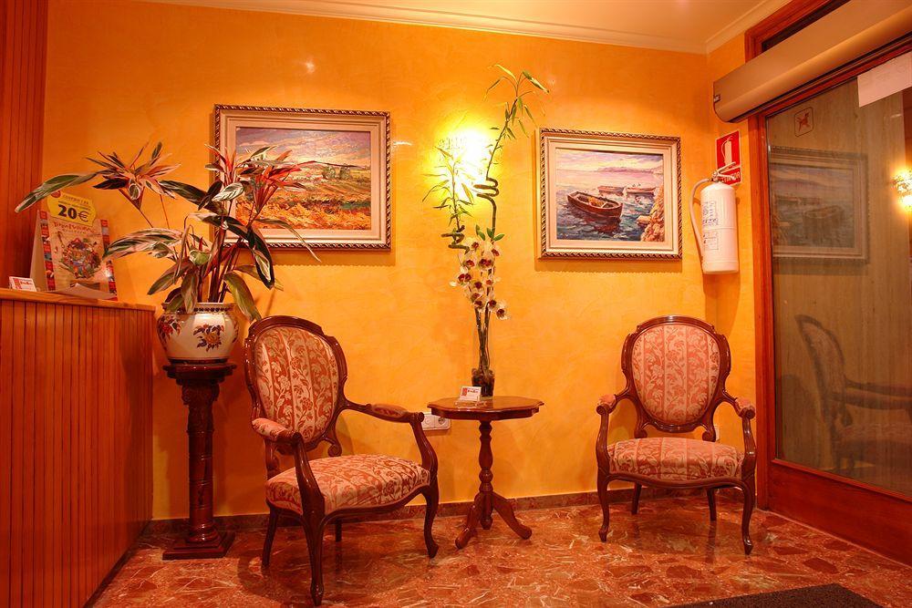 Hotel Avenida Plaza Alzira Eksteriør bilde