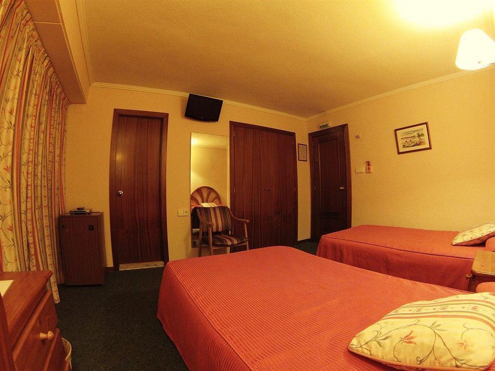 Hotel Avenida Plaza Alzira Eksteriør bilde