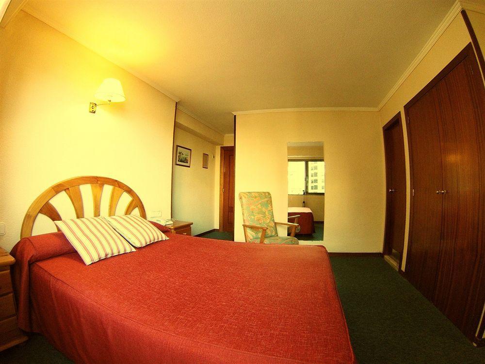 Hotel Avenida Plaza Alzira Eksteriør bilde