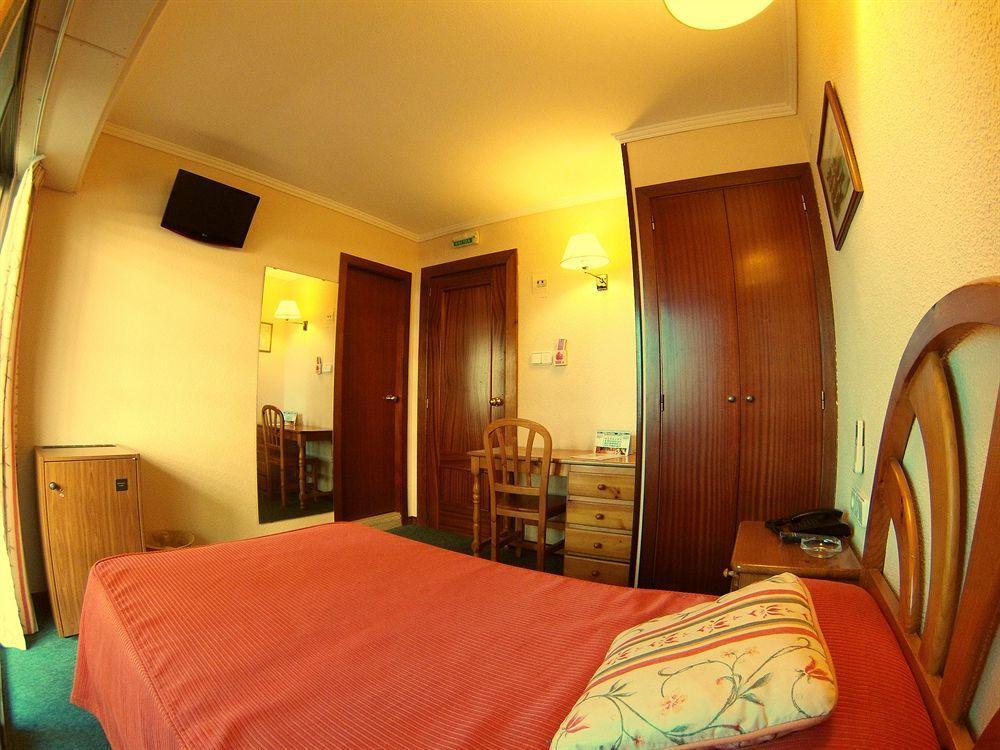 Hotel Avenida Plaza Alzira Eksteriør bilde