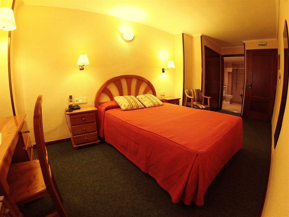 Hotel Avenida Plaza Alzira Eksteriør bilde