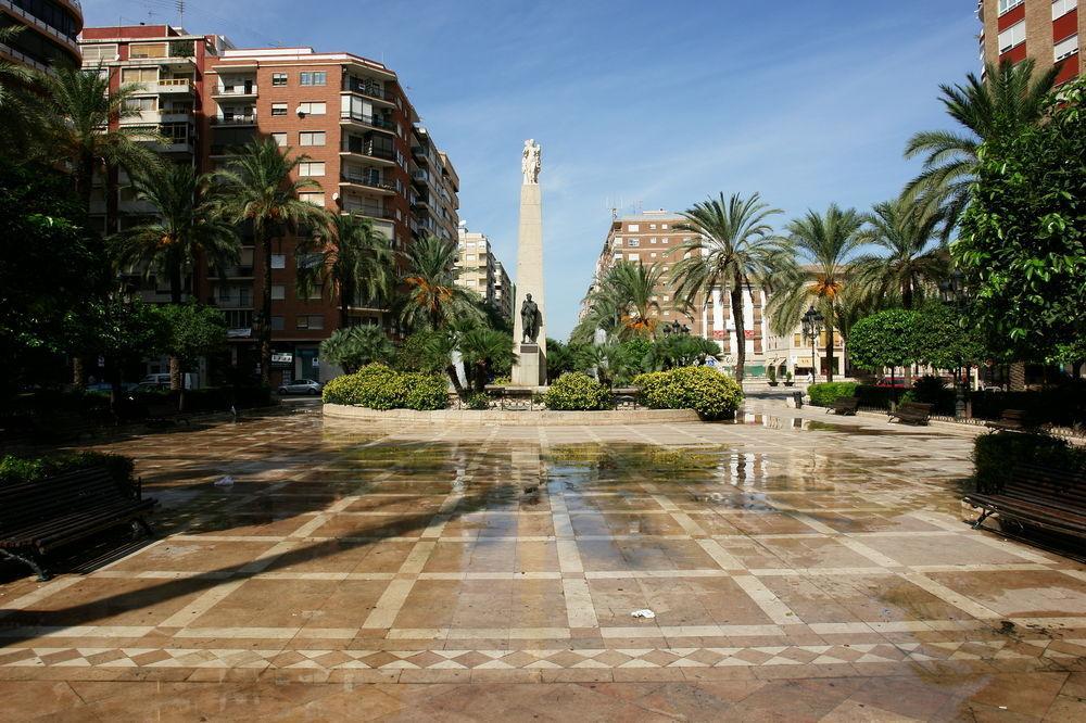 Hotel Avenida Plaza Alzira Eksteriør bilde