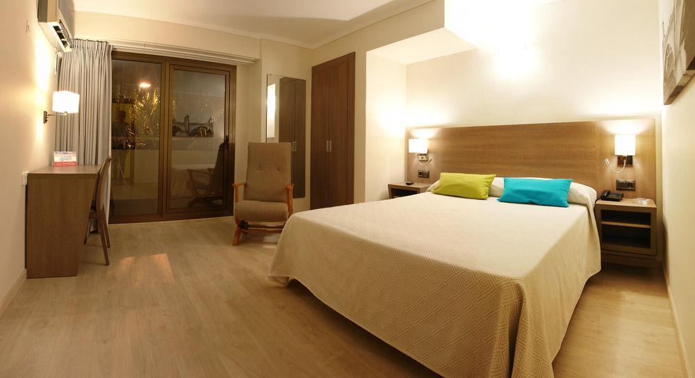 Hotel Avenida Plaza Alzira Eksteriør bilde