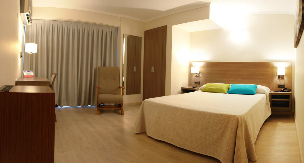 Hotel Avenida Plaza Alzira Eksteriør bilde