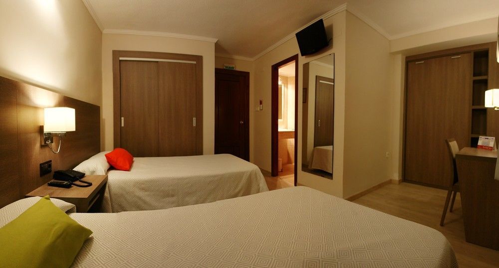 Hotel Avenida Plaza Alzira Eksteriør bilde